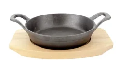Gratinschotel gietijzer op houten plankje 15,5 cm