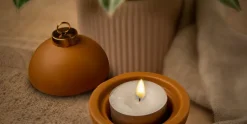 Kerstbal / theelichthouder camel 7 cm