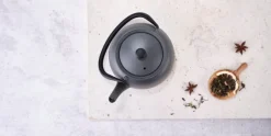 Theepot Gietijzer 0.92L Jane Donkergrijs